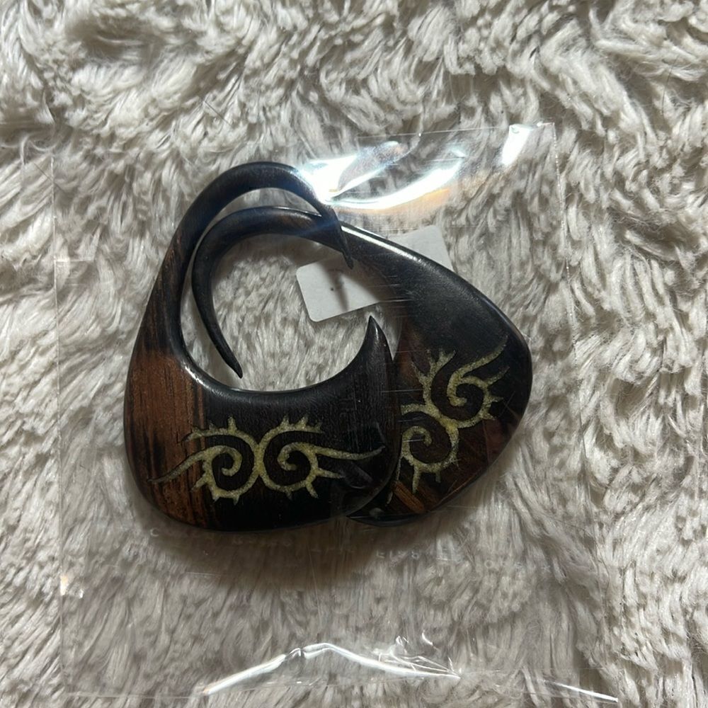 Wood ear hanger gauges Multiple sizes available